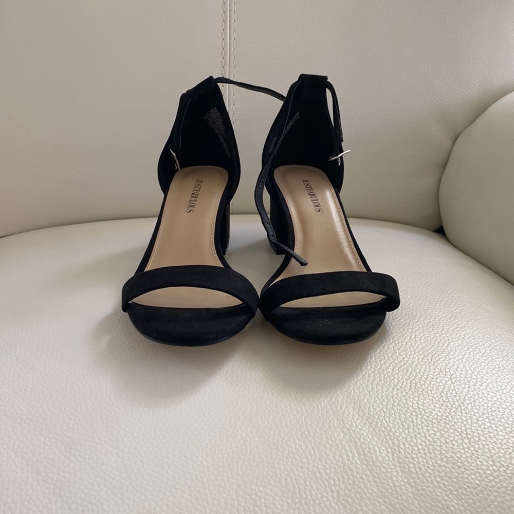 Just fabulous black heels
